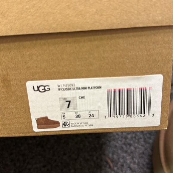 Ultra Mini Platform Uggs Chestnut - Picture 2 of 3